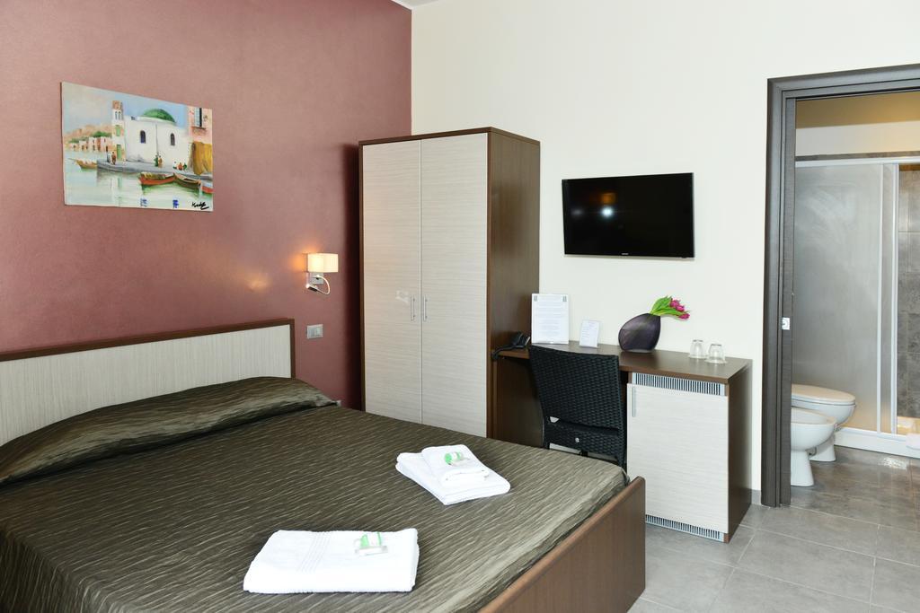 Villa Le Logge Ventimiglia Kamer foto