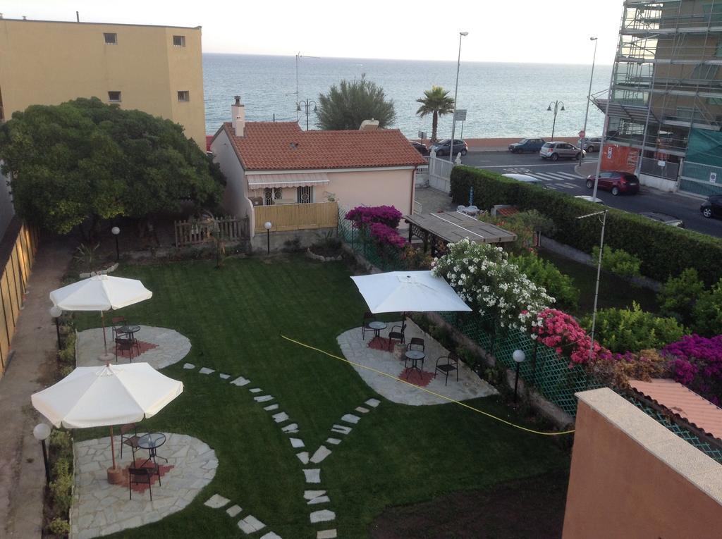 Villa Le Logge Ventimiglia Kamer foto