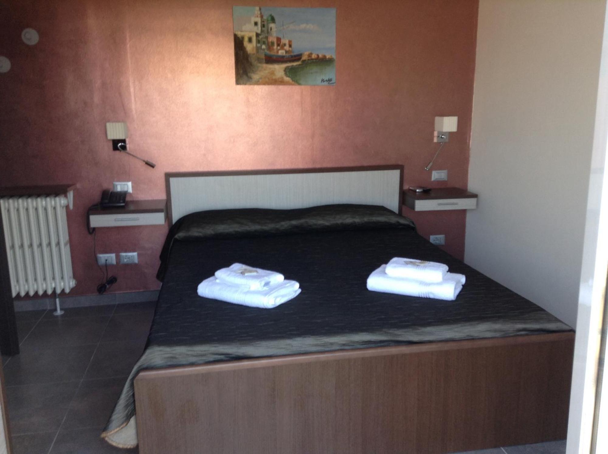Villa Le Logge Ventimiglia Buitenkant foto